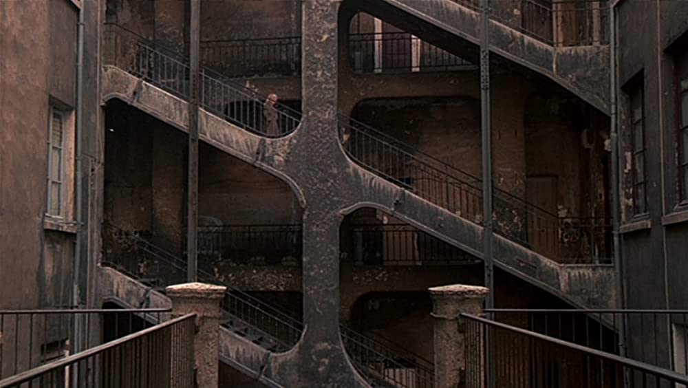 存在の耐えられない軽さの画像