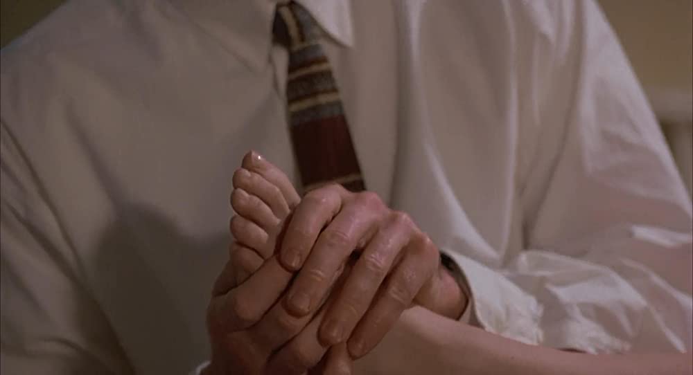 「愛されちゃって、マフィア」ミシェル・ファイファー & マシュー・モディーンの画像