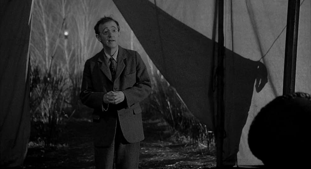 ウディ・アレンの影と霧の画像