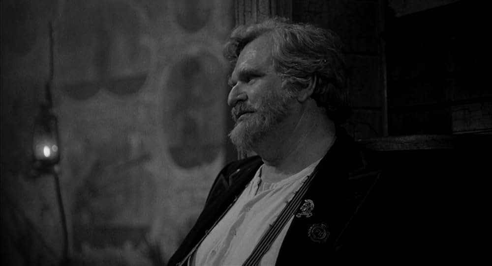 ウディ・アレンの影と霧の画像