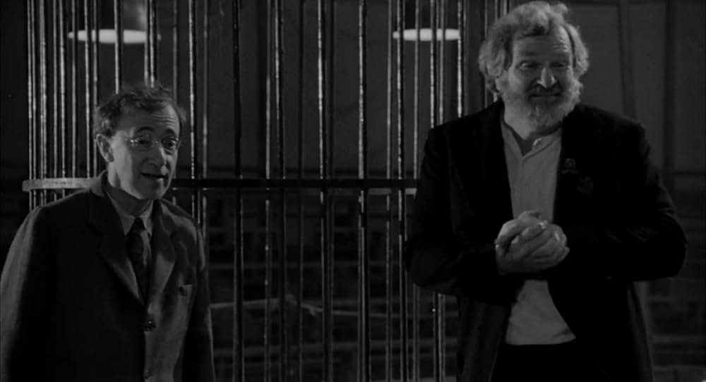 ウディ・アレンの影と霧の画像