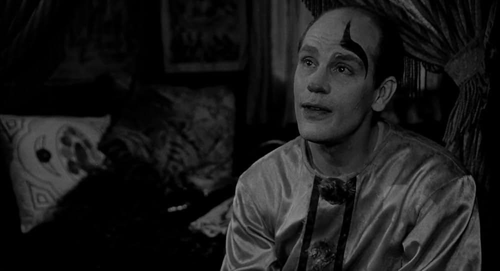 ウディ・アレンの影と霧の画像