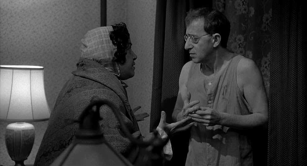 ウディ・アレンの影と霧の画像