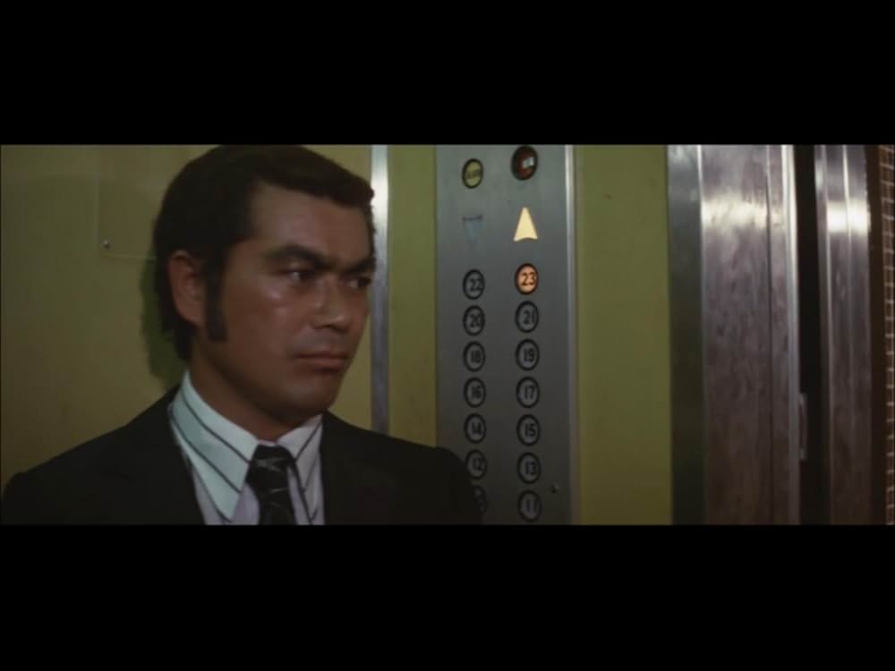 「ゴルゴ13 九竜の首」の画像