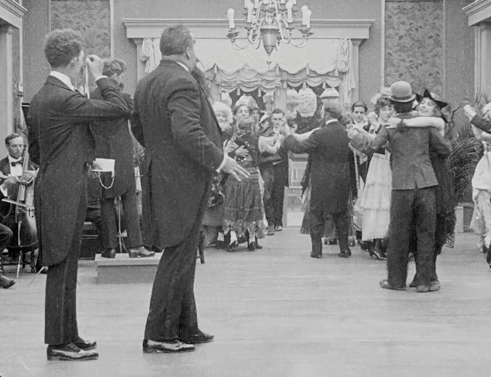 チャップリンの伯爵の画像