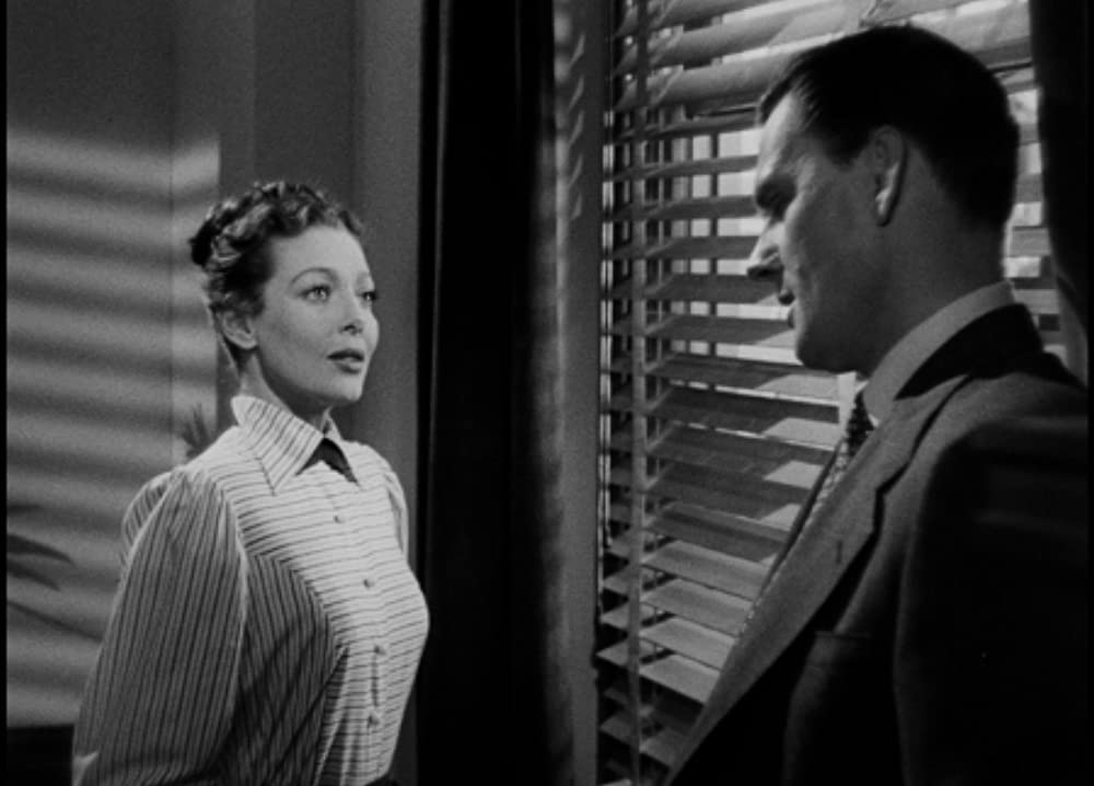 美しき被告の画像