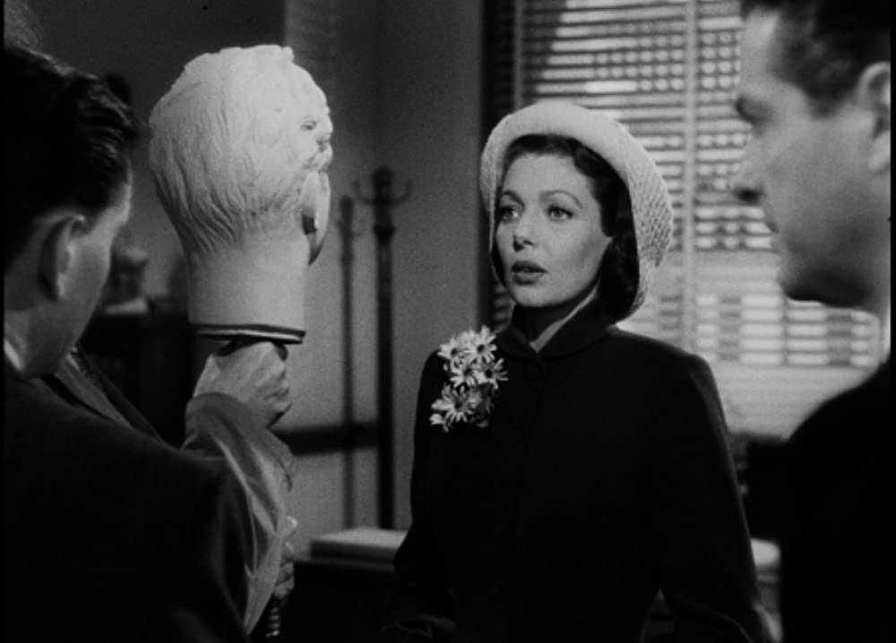 美しき被告の画像