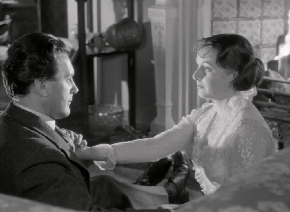 夜の来訪者の画像