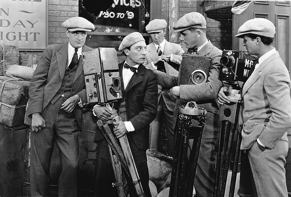 キートンのカメラマンの画像