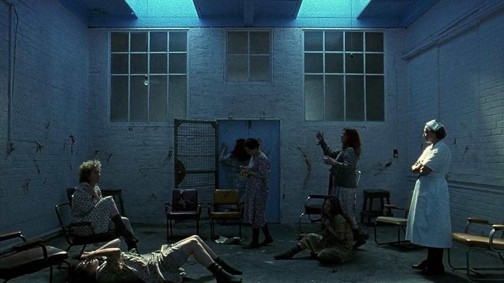 エンジェル・アット・マイ・テーブルの画像