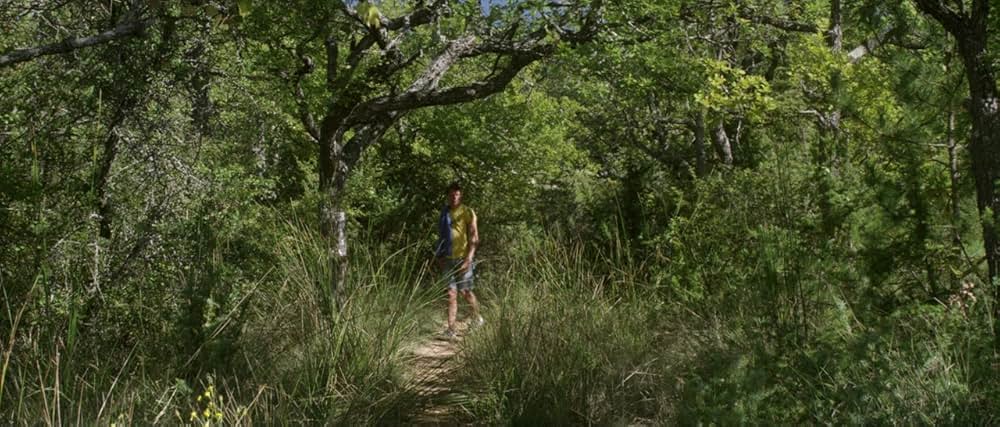 湖の見知らぬ男の画像