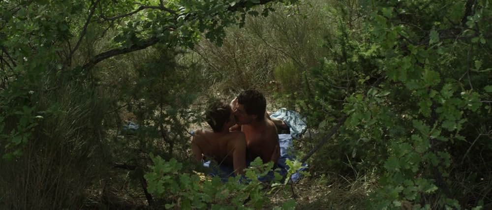 湖の見知らぬ男の画像