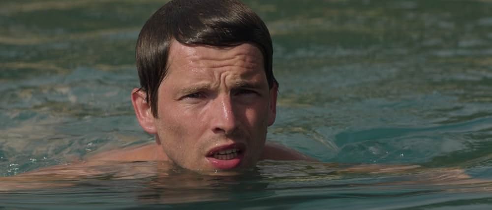 湖の見知らぬ男の画像