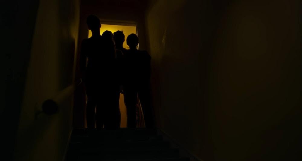 箱の向こう側の画像