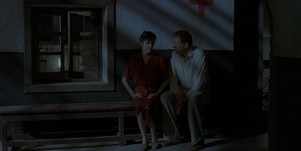 「Dominion: Prequel to the Exorcist（原題）」ステラン・スカルスガルド & クララ・ベラールの画像