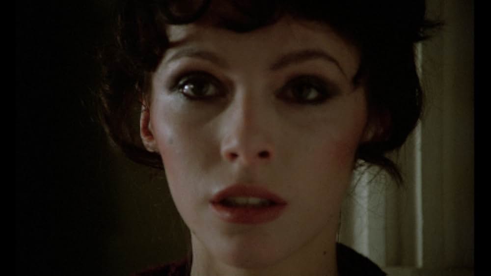 美女のうごめき／鮮血に染まる死霊の館の画像