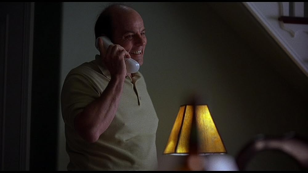 「クライム・アンド・パニッシュメント」マイケル・アイアンサイドの画像