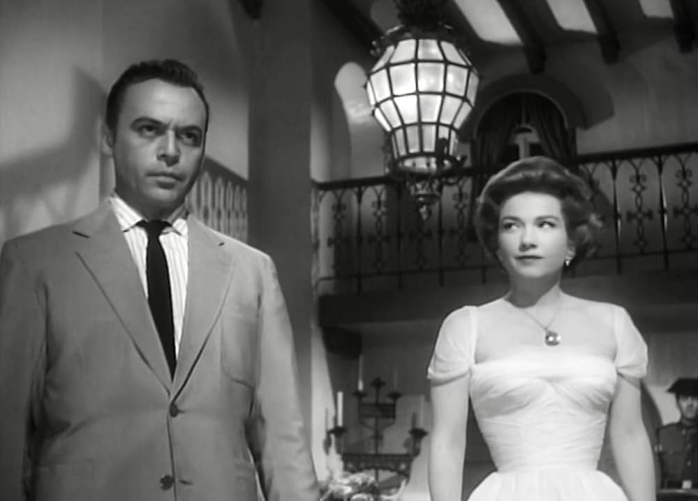 「生きていた男」の画像