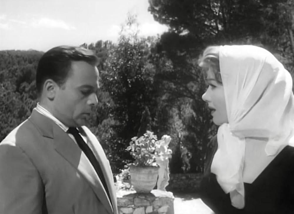 「生きていた男」の画像