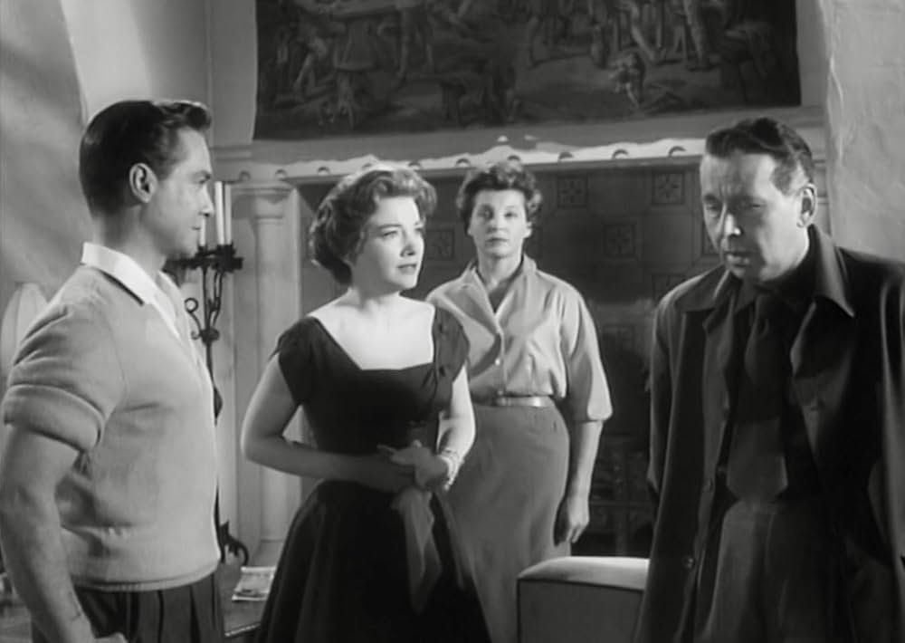 「生きていた男」の画像