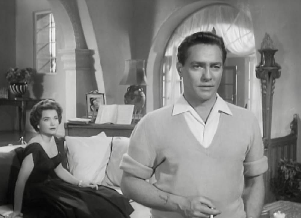 「生きていた男」の画像