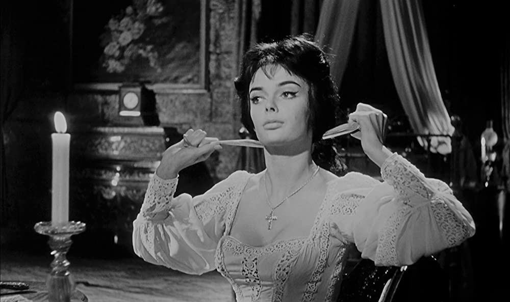 血ぬられた墓標の画像