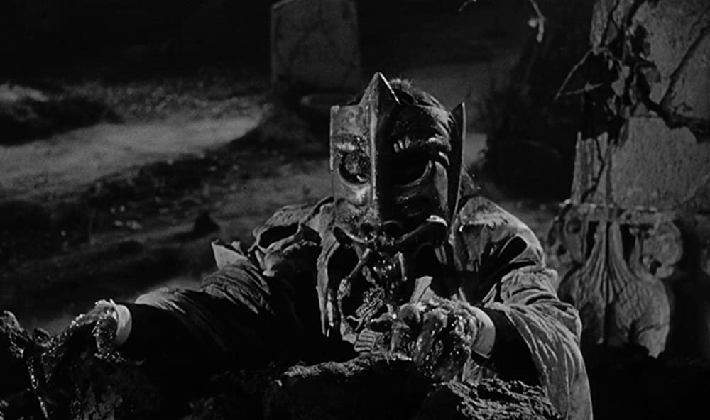 血ぬられた墓標の画像