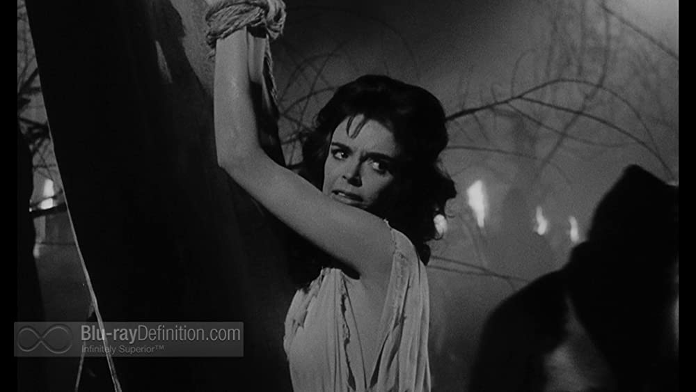 血ぬられた墓標の画像