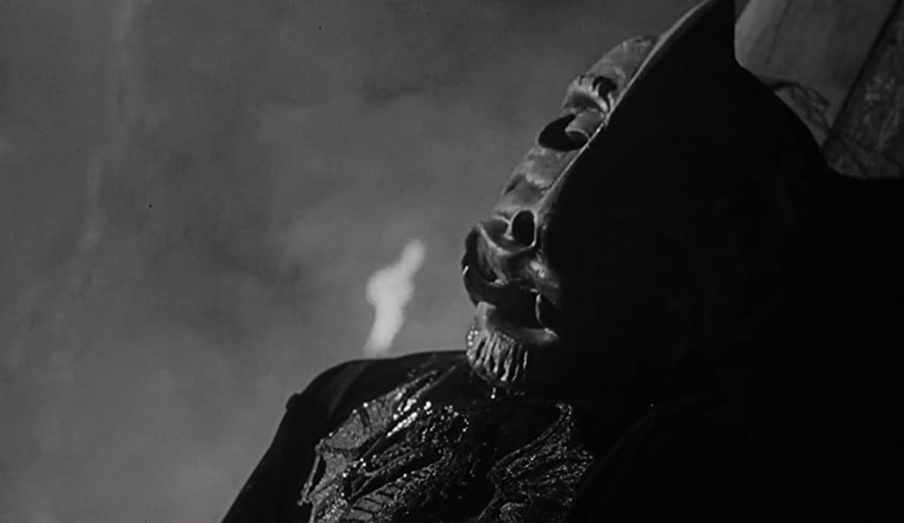 血ぬられた墓標の画像