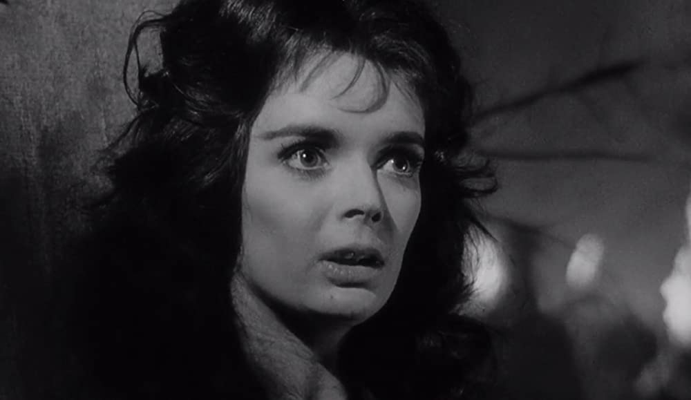 血ぬられた墓標の画像