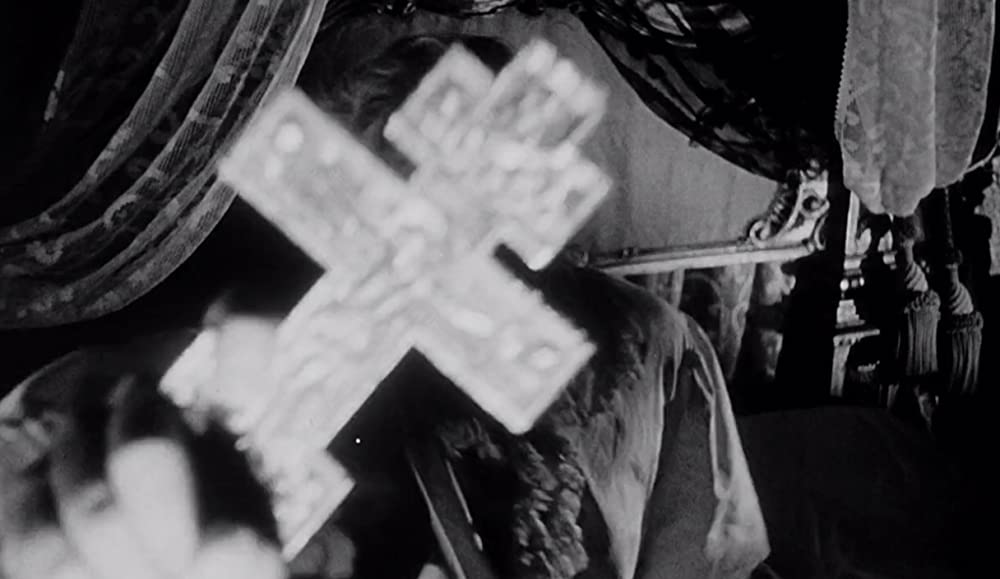 血ぬられた墓標の画像