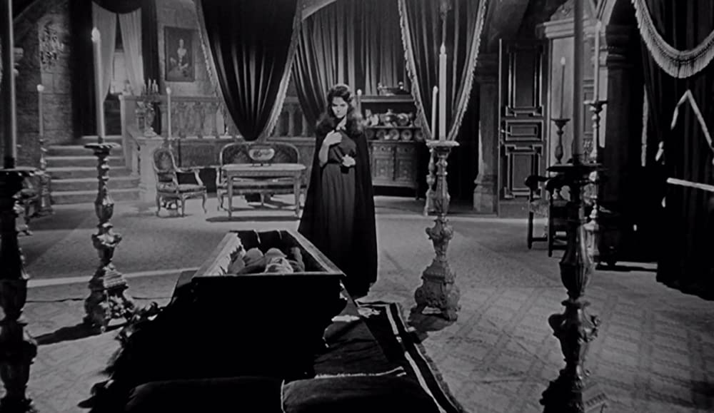 血ぬられた墓標の画像