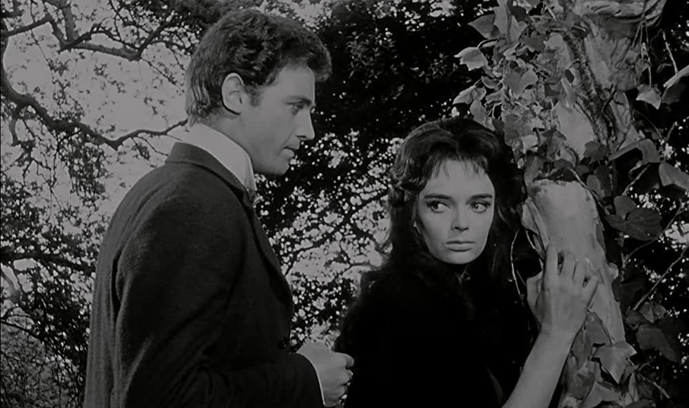 血ぬられた墓標の画像