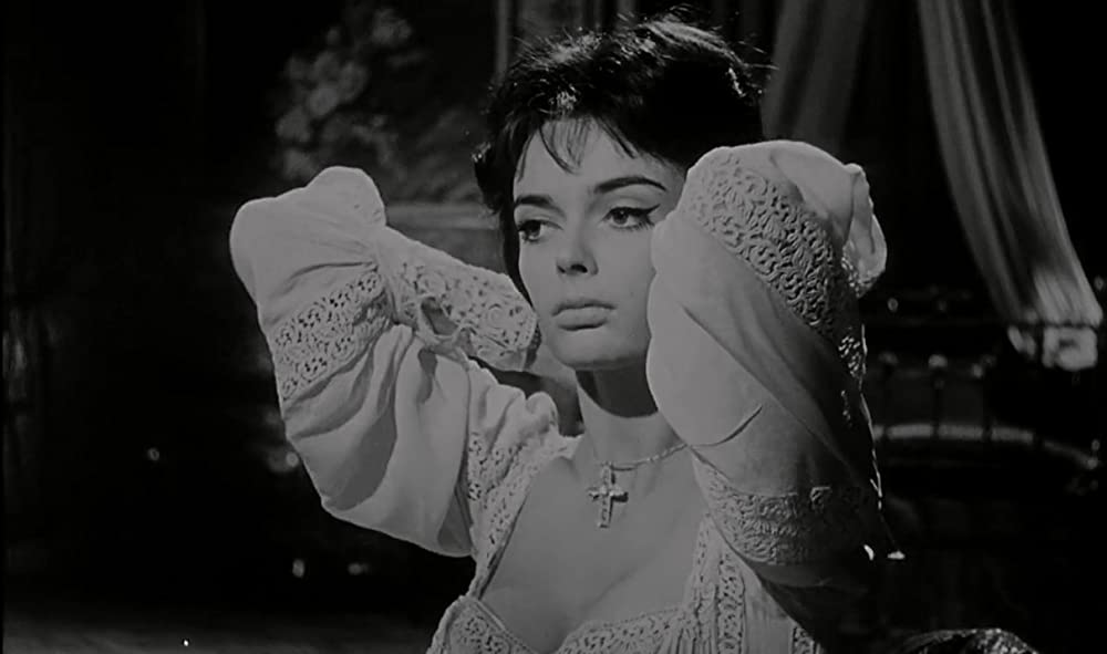 血ぬられた墓標の画像