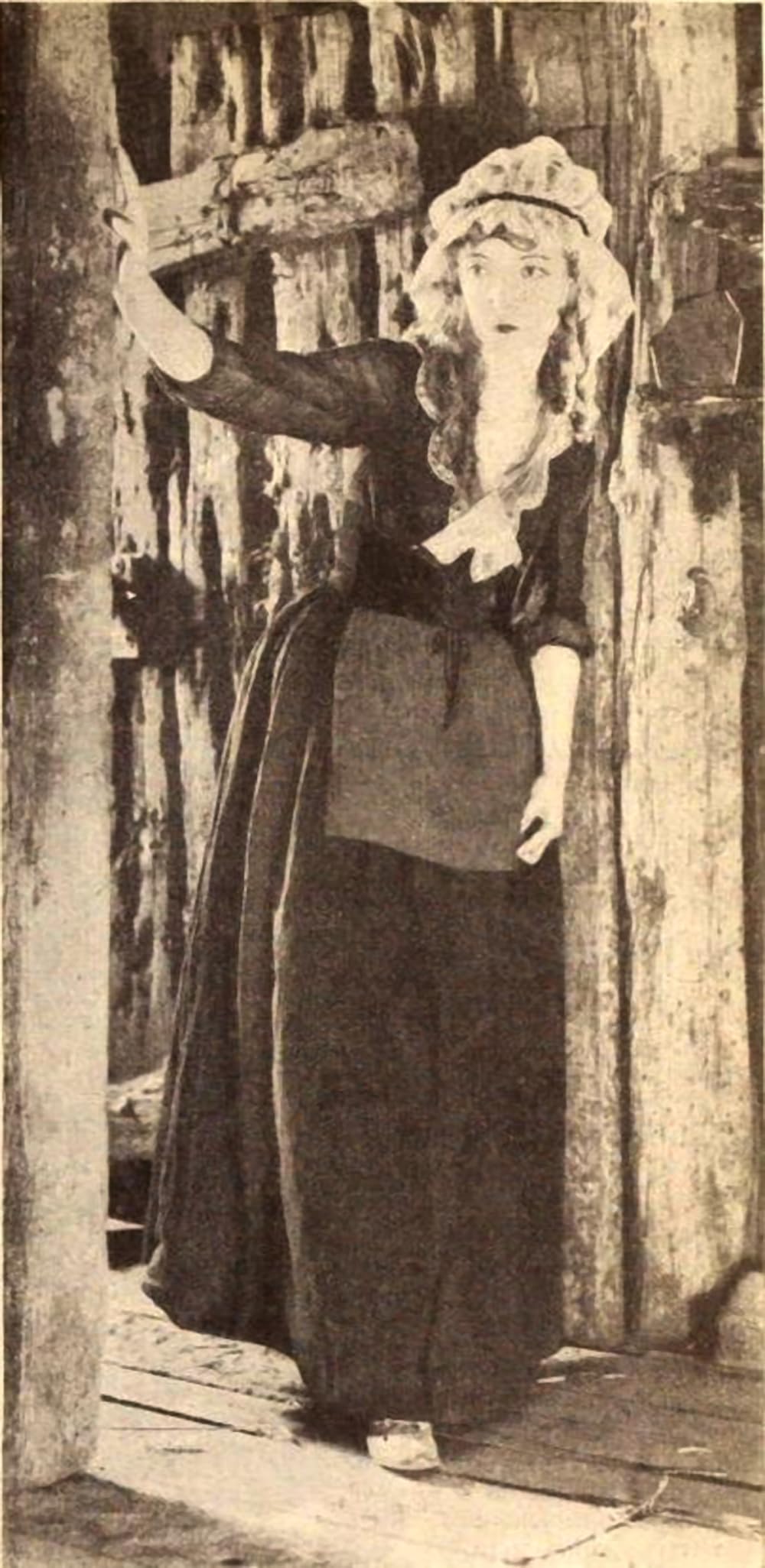 「嵐の孤児」リリアン・ギッシュの画像