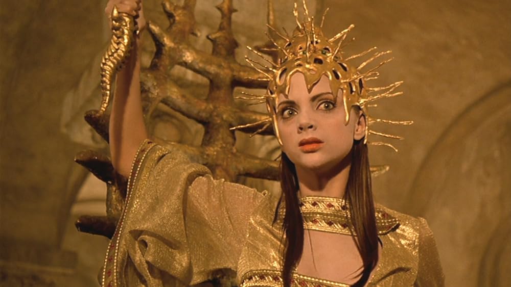 「DAGON」マカレナ・ゴメスの画像