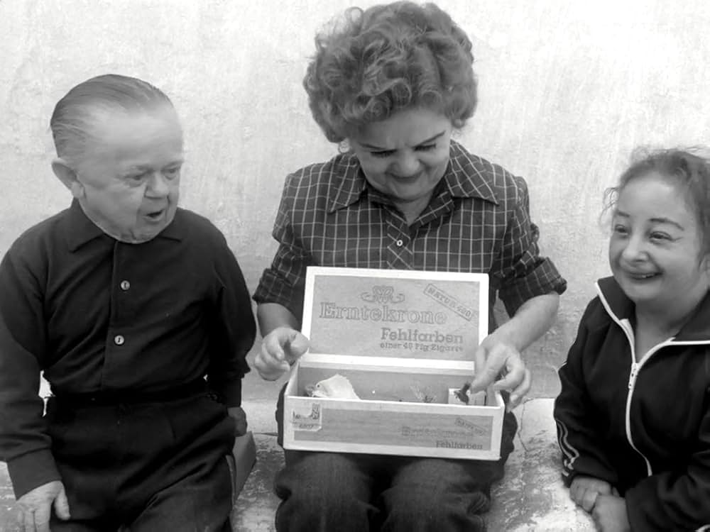 小人の饗宴の画像