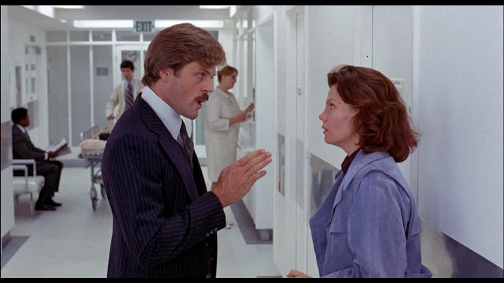 オードリー・ローズの画像