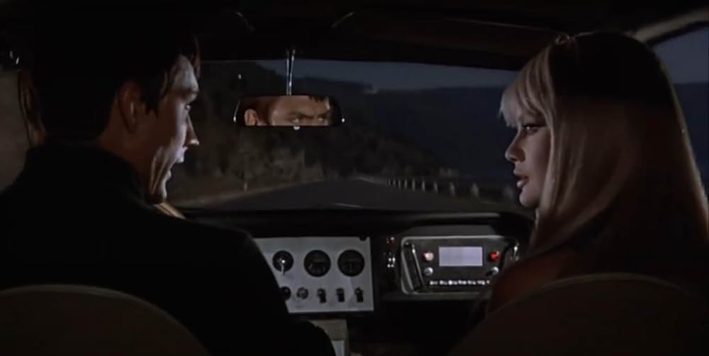 黄金の眼の画像