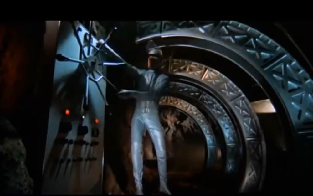 黄金の眼の画像