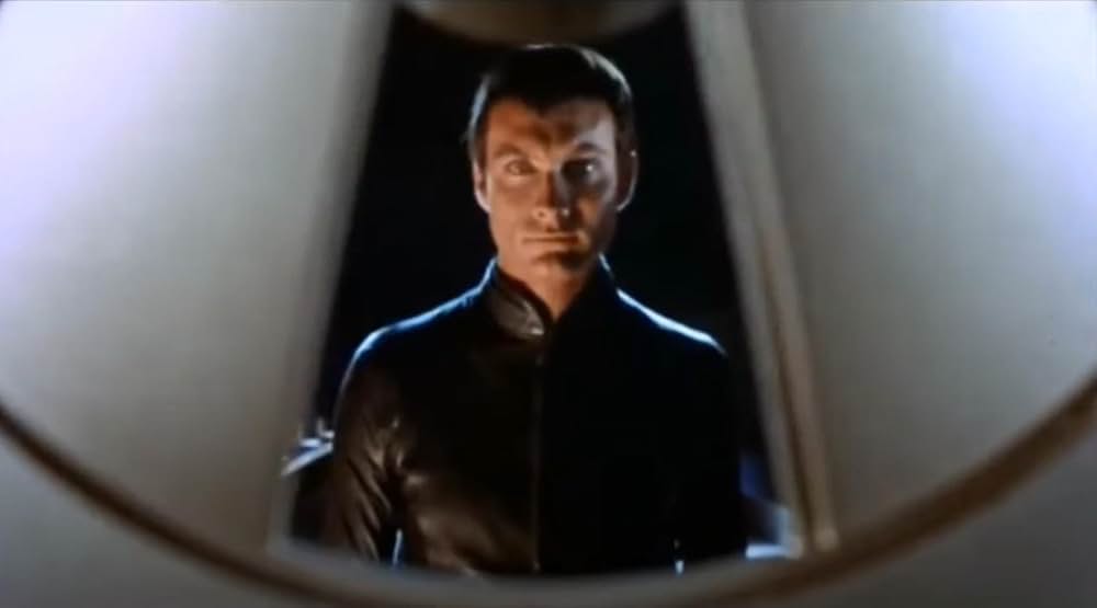 黄金の眼の画像