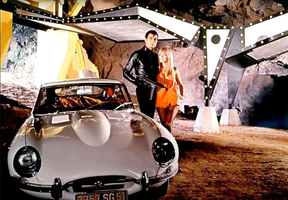 黄金の眼の画像