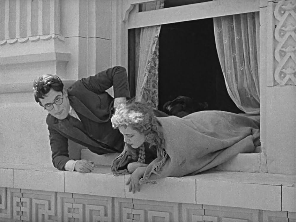 「眼が廻る」Mildred Davis & ハロルド・ロイドの画像