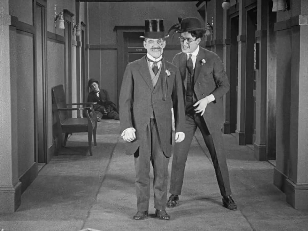 眼が廻るの画像