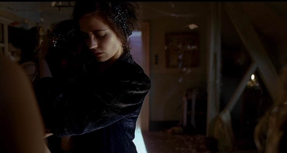 汚れなき情事の画像