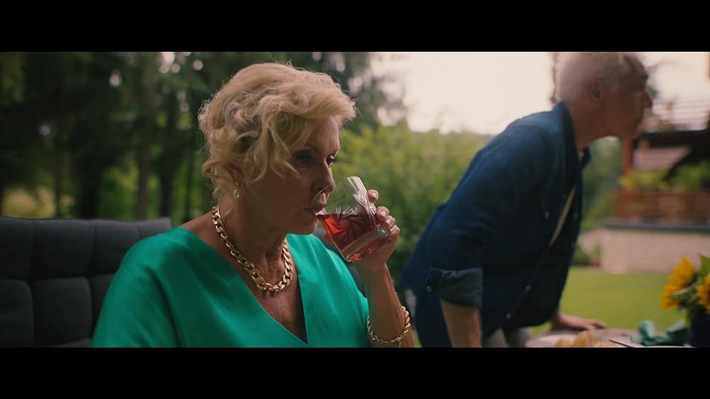 「愛は、新たな日々へ」の画像