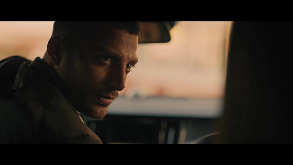 「愛は、新たな日々へ」の画像