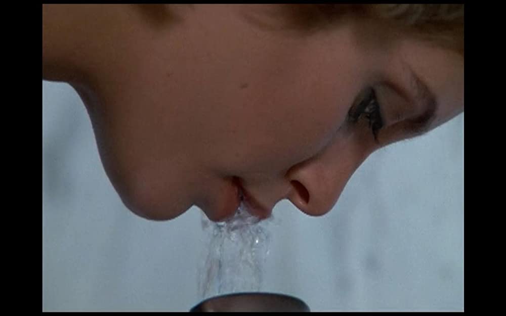 「摩天楼はバラ色に」ヘレン・スレイターの画像