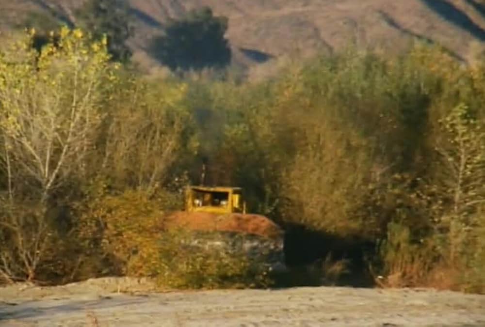 殺人ブルドーザーの画像