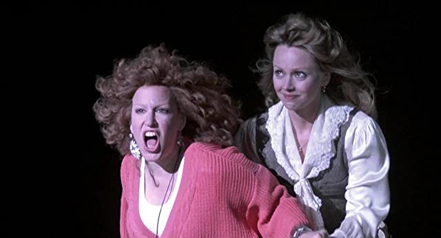 「うるさい女たち」ベット・ミドラー & シェリー・ロングの画像